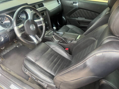 2014 Ford Mustang V6 Premium