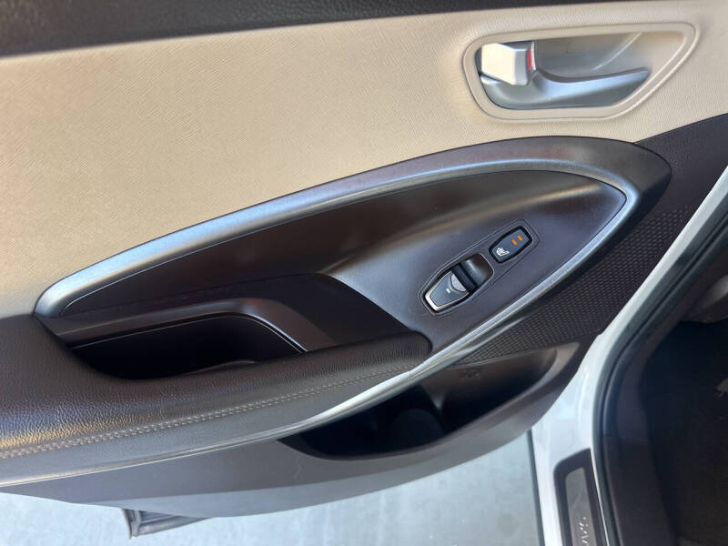 2017 Hyundai Santa Fe Sport 2.0T Ultimate