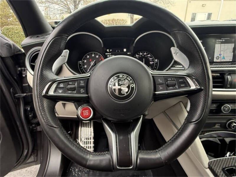 2021 Alfa Romeo Stelvio Quadrifoglio