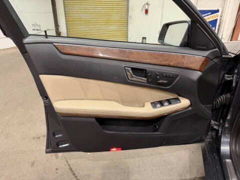 2011 Mercedes-Benz E-Class E 550 Sport 4MATIC