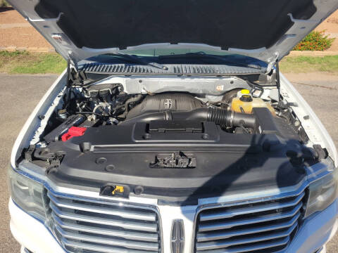 2016 Lincoln Navigator Select