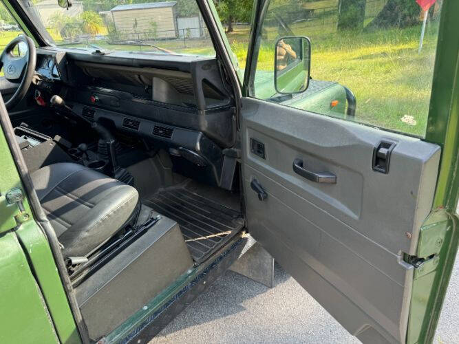 1984 Land Rover Defender 110