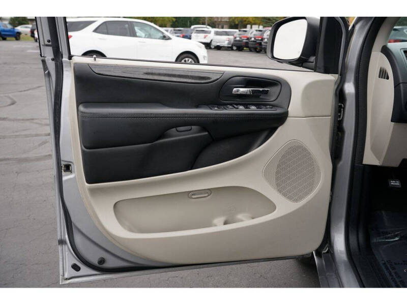 2017 Dodge Grand Caravan SE