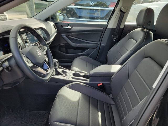 2023 Volkswagen Jetta SE