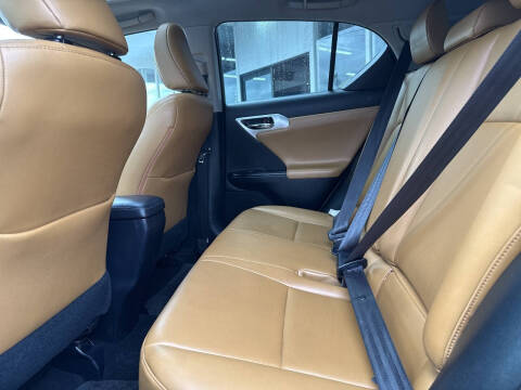 2013 Lexus CT 200h
