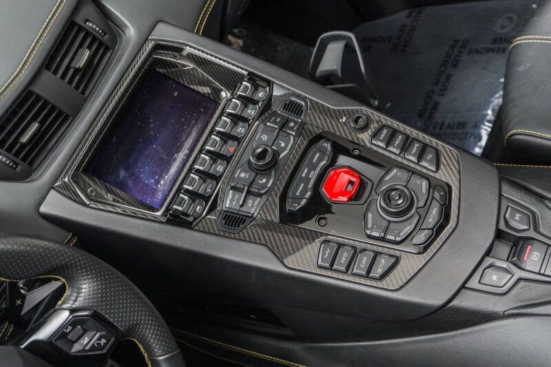 2019 Lamborghini Aventador LP 740-4 S