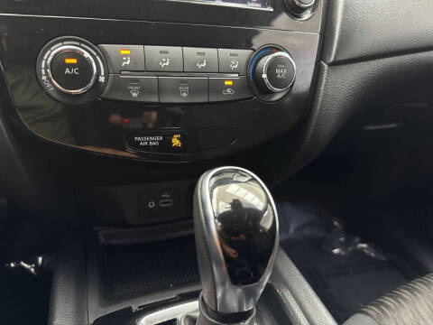 2019 Nissan Rogue S