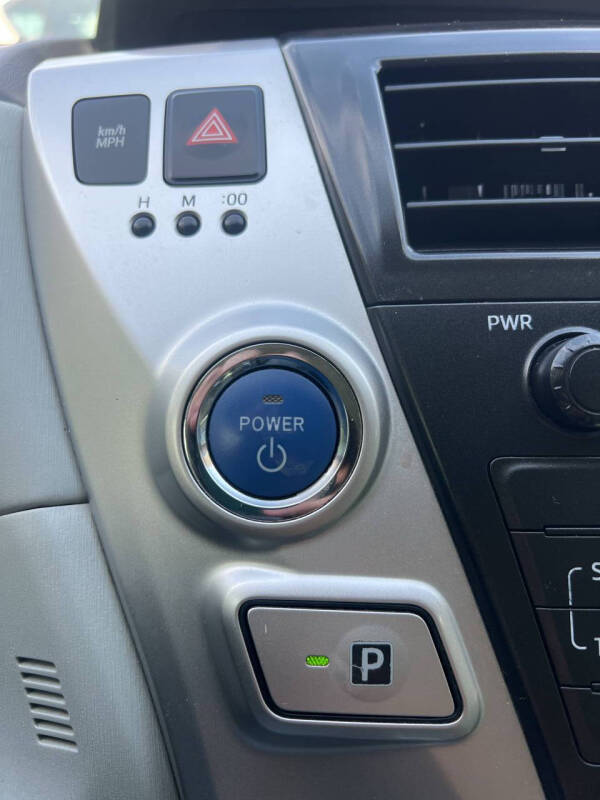 2012 Toyota Prius v Three
