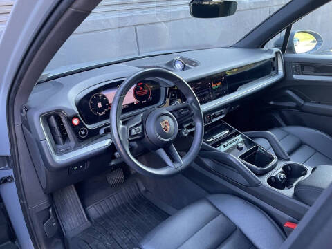 2024 Porsche Cayenne E-Hybrid