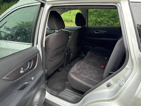 2015 Nissan Rogue S