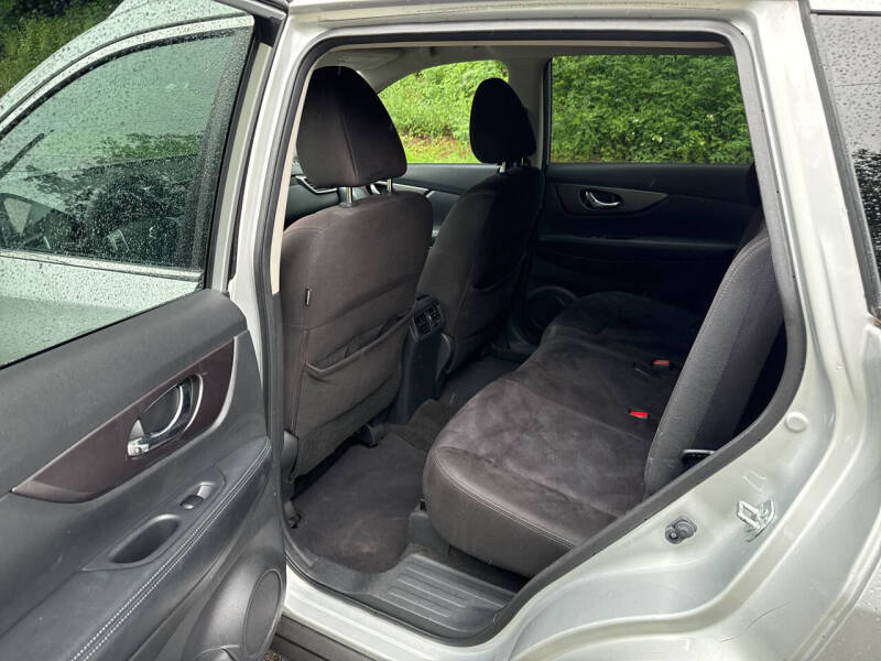 2015 Nissan Rogue S