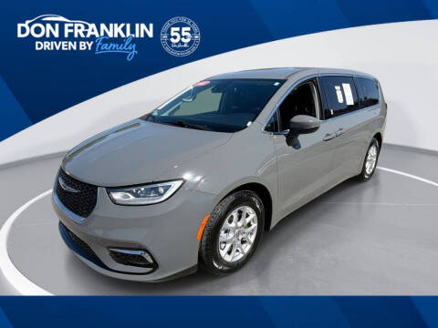 2023 Chrysler Pacifica Touring L