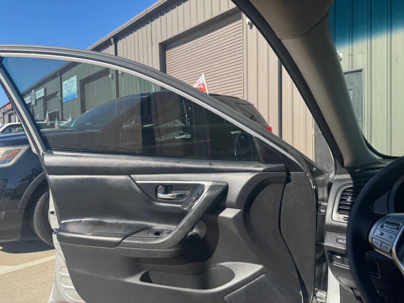 2016 Nissan Altima 2.5 S