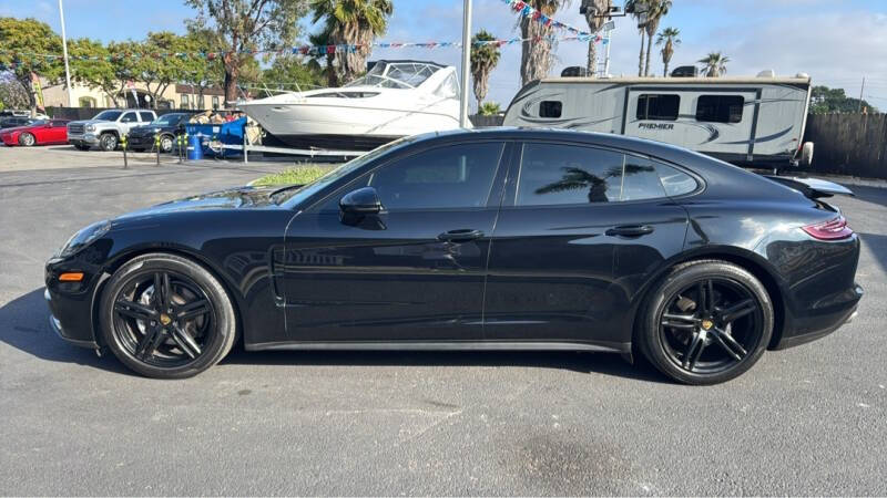 2018 Porsche Panamera 4