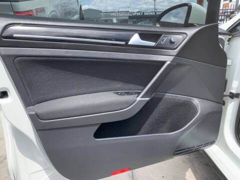 2017 Volkswagen Golf GTI S