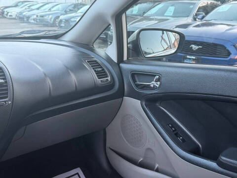 2015 Kia Forte5 EX