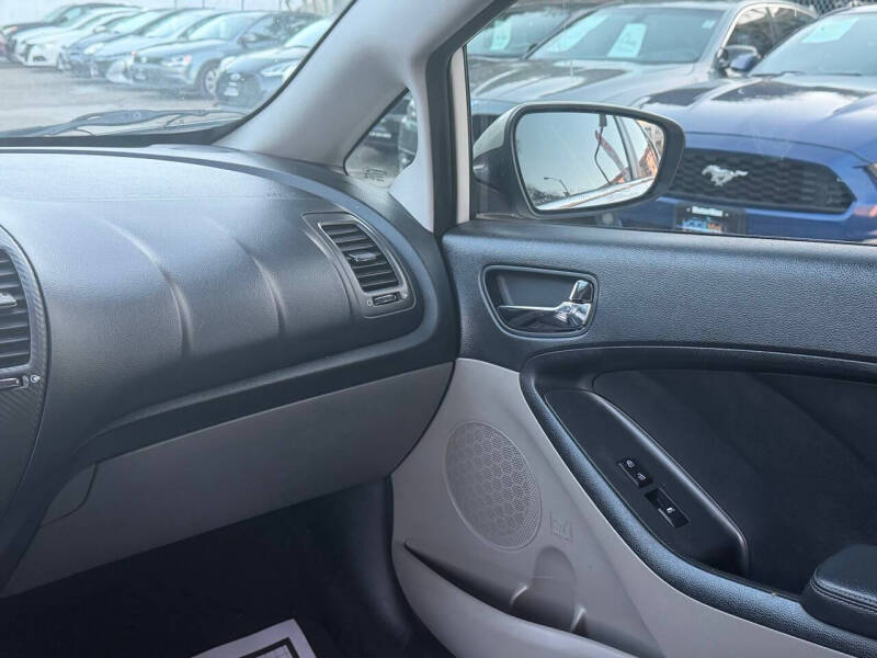 2015 Kia Forte5 EX