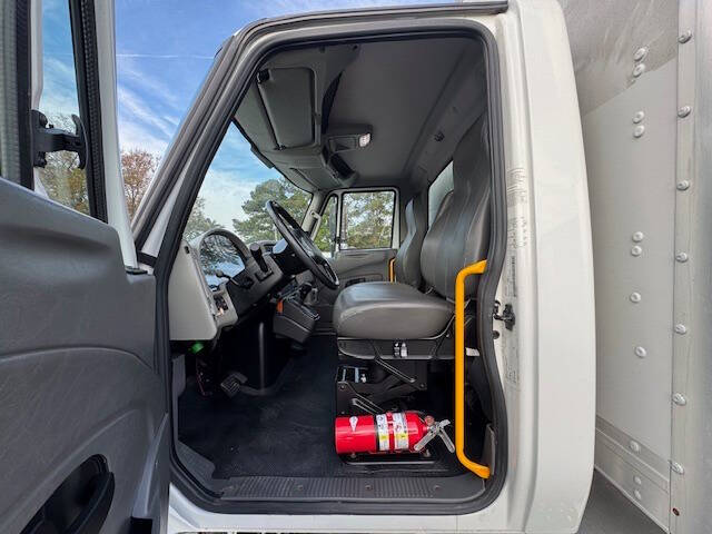 2018 International DuraStar 4300