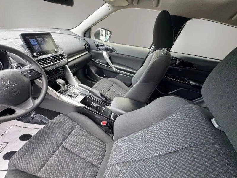 2024 Mitsubishi Eclipse Cross LE