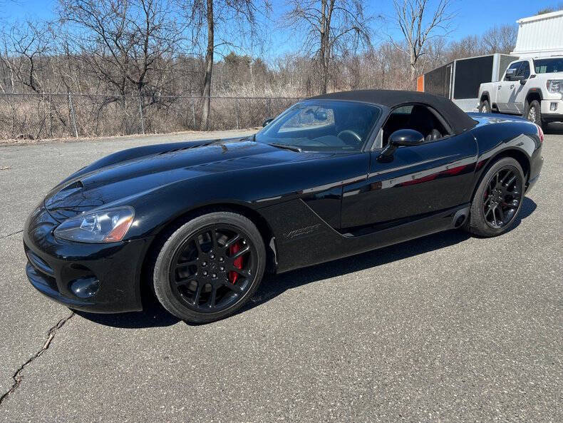 2004 Dodge Viper SRT-10