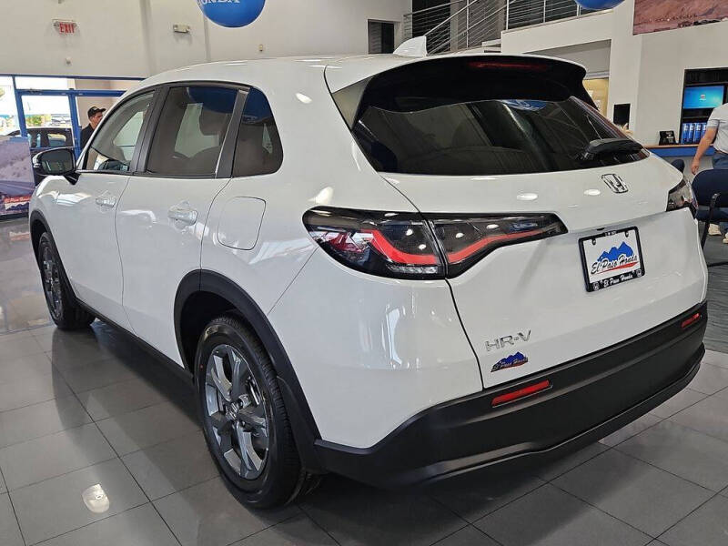 2026 Honda HR-V LX