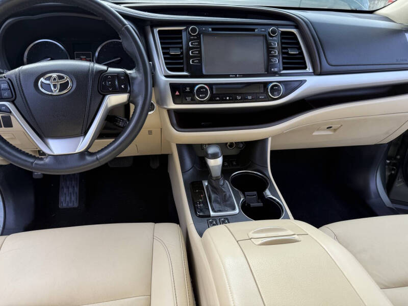 2014 Toyota Highlander XLE