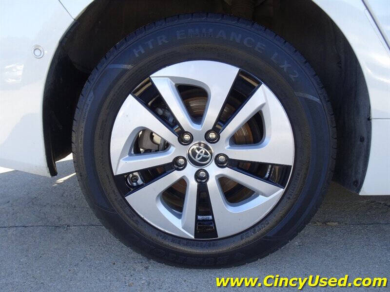 2020 Toyota Prius LE AWD-e