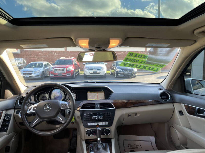 2012 Mercedes-Benz C-Class C 300 Luxury 4MATIC