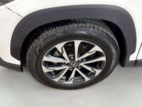 2022 Toyota Corolla Cross XLE