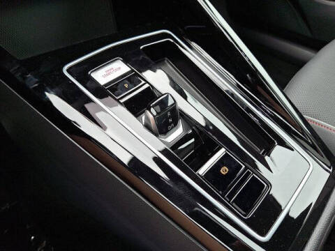 2025 Volkswagen Golf GTI SE