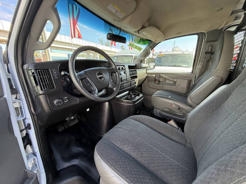 2020 GMC Savana 2500