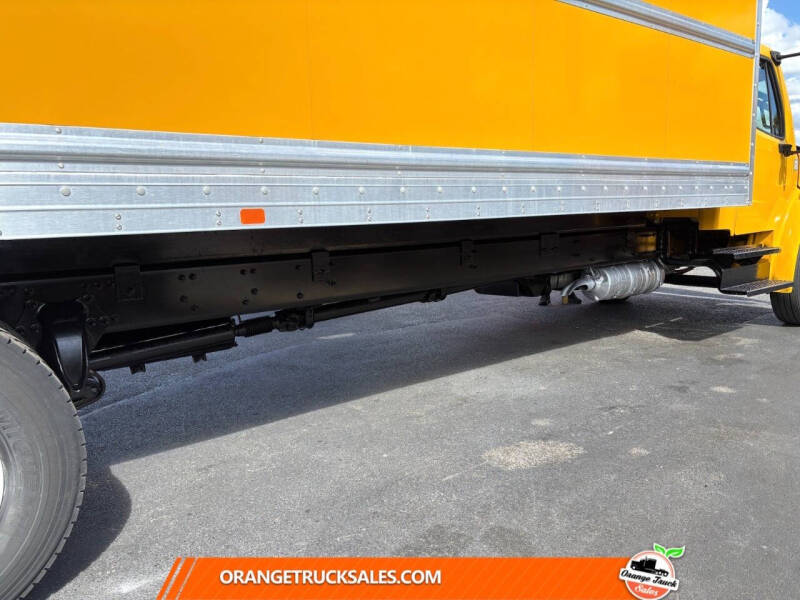 2020 Freightliner M2 106