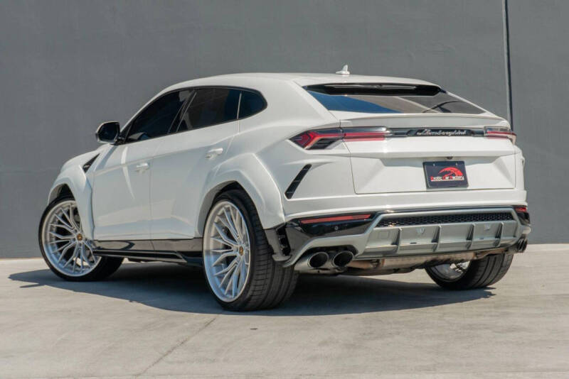 2019 Lamborghini Urus