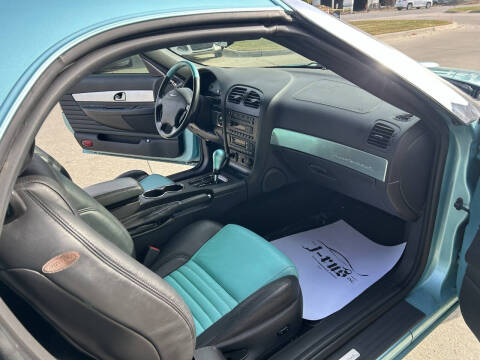 2002 Ford Thunderbird Deluxe