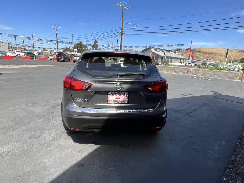 2017 Nissan Rogue Sport S