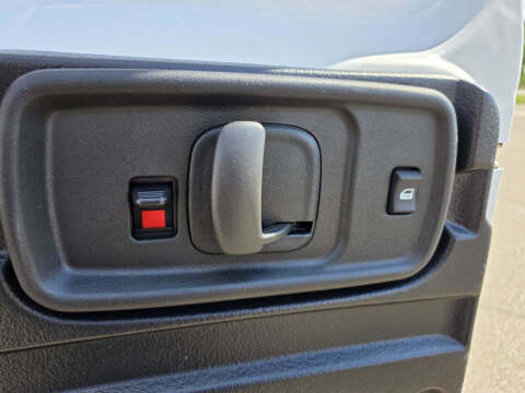 2025 Chevrolet Express 3500