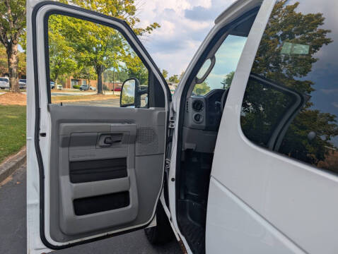 2012 Ford E-Series E-350 SD