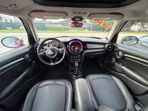 2018 MINI Hardtop 4 Door Cooper