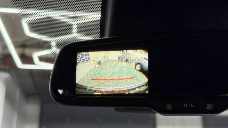 2018 Toyota C-HR XLE Premium