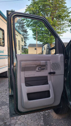 2009 Ford E-Series E-250