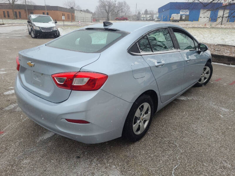 2017 Chevrolet Cruze LS Auto
