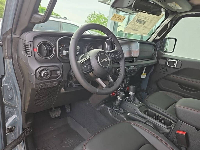 2026 Jeep Gladiator Shadow Ops