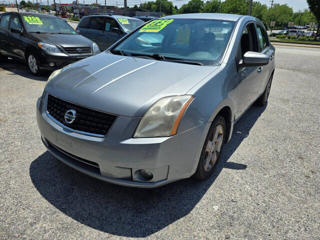 2008 Nissan Sentra for sale at QUEENSGATE AUTO SALES in York, PA