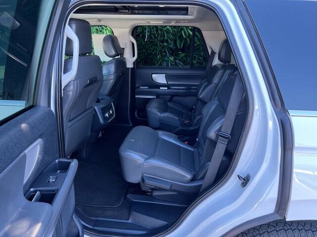 2025 Ford Expedition Active