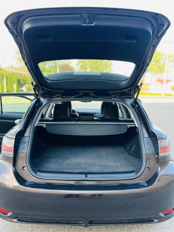 2011 Lexus CT 200h Premium