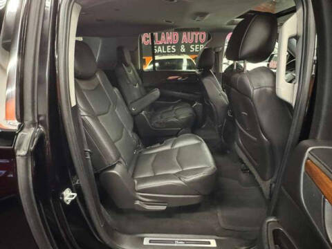 2016 Cadillac Escalade ESV Luxury Collection