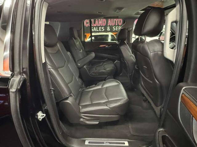 2016 Cadillac Escalade ESV Luxury Collection