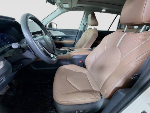 2024 Toyota Grand Highlander Platinum