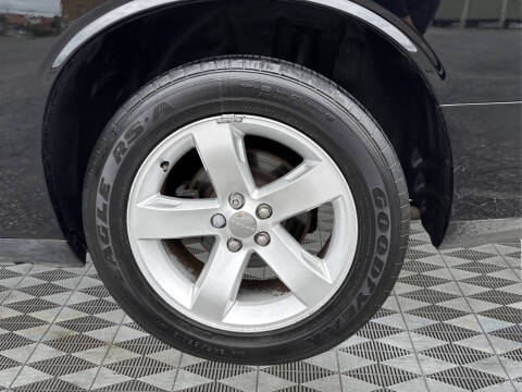 2012 Dodge Challenger SXT Plus