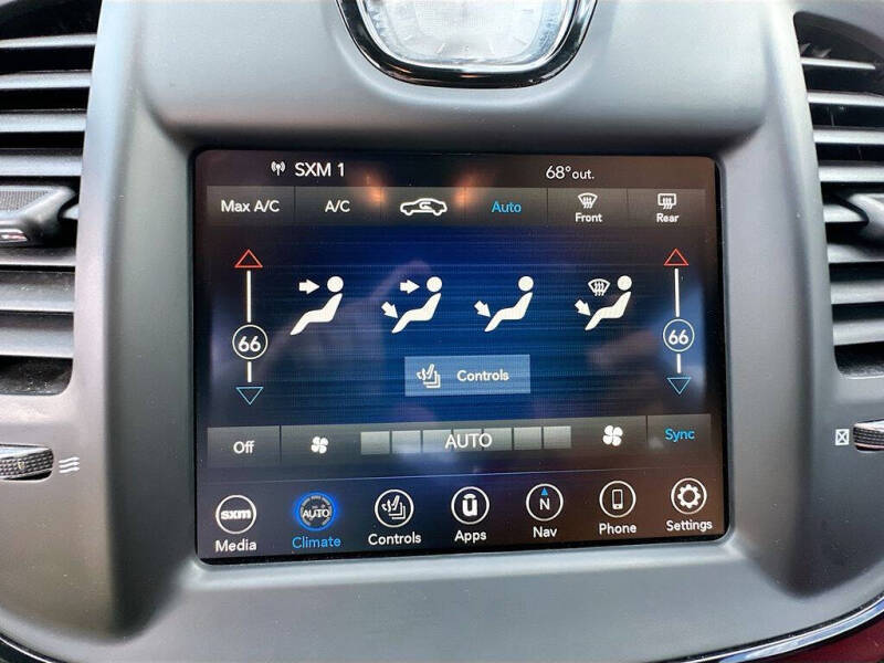 2021 Chrysler 300 S V8